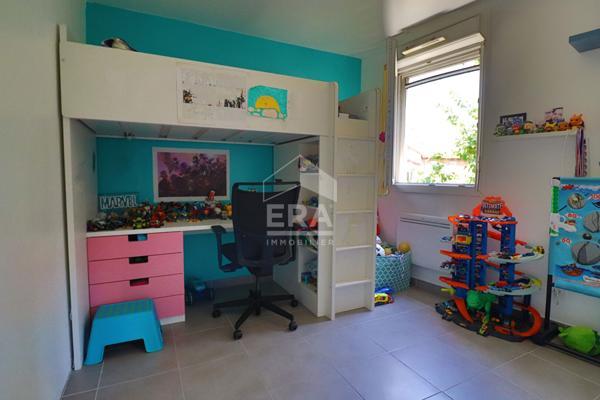 A vendre T4  84m2  RECENT EXPO SUD TERRASSE  CALME GARAGE PARKING CLIM