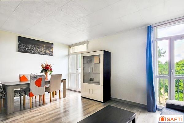 Appartement spacieux vendu loué – Revenus immédiats