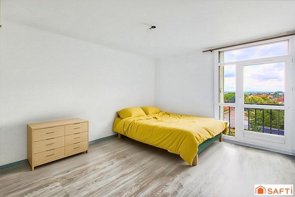 Appartement spacieux vendu loué – Revenus immédiats