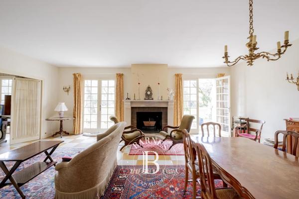 Bordeaux, Maison 4 Chambres -  254 m² à vendre