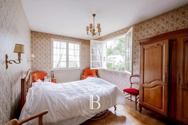 Bordeaux, Maison 4 Chambres -  254 m² à vendre