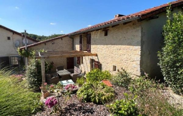 Vente Maison Nanteuil-en-vallee   