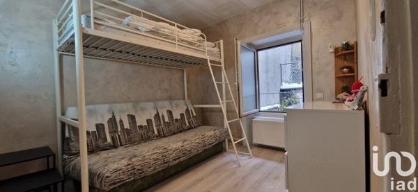 Appartement 3 pièces de 45 m² à Mont-Dore (63240)