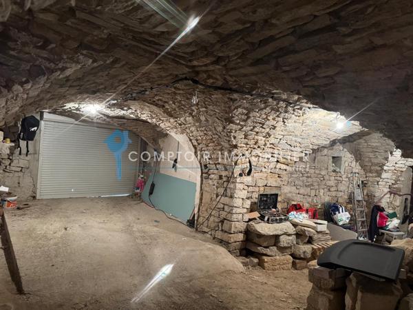 Maison de village
                                                                                                                                                                                                                                                                                                                        5 pièce(s)                                                                                                                                                                                                          4 chambre(s)                                                                                                                                                                                                          138.69  m²