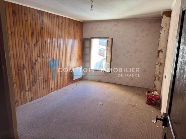 Maison de village
                                                                                                                                                                                                                                                                                                                        5 pièce(s)                                                                                                                                                                                                          4 chambre(s)                                                                                                                                                                                                          138.69  m²