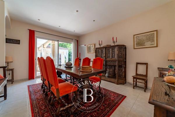 Castries, Villa 5 Chambres -  340 m² à vendre