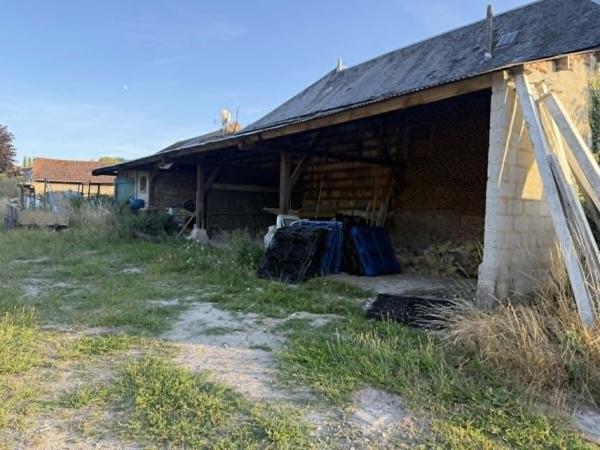 TERRAIN CONSTRUCTIBLE OU STOCKAGE