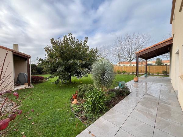 Maison à vendre 6 pièces - Montaigu Vendée