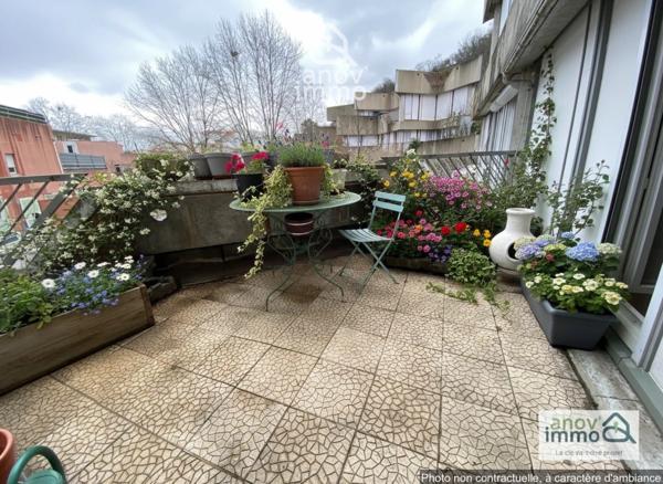 Appartement
                                                                                                                                                                                                                                                                                                                        3 pièce(s)                                                                                                                                                                                                          2 chambre(s)                                                                                                                                                                                                          67  m²