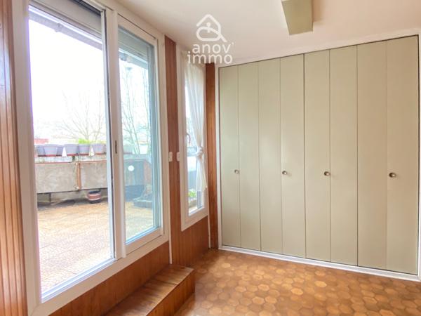 Appartement
                                                                                                                                                                                                                                                                                                                        3 pièce(s)                                                                                                                                                                                                          2 chambre(s)                                                                                                                                                                                                          67  m²