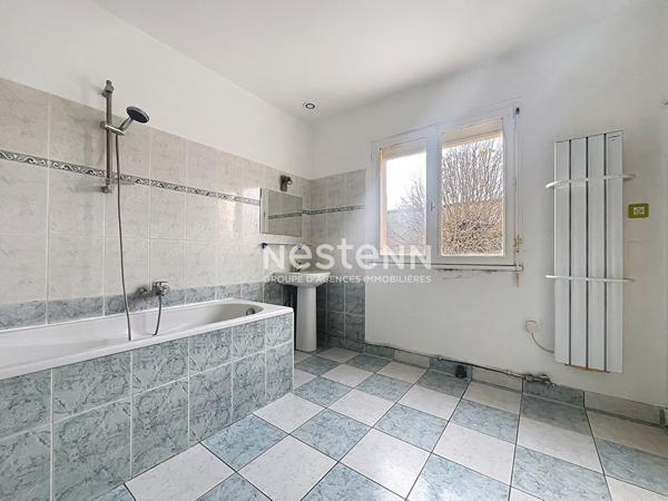 Maison à vendre à Brissac Loire Aubance - 5 pièces avec jardin