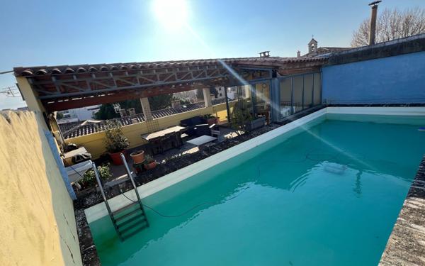 Maison à vendre    6 pièces • 235 m2 Avignon