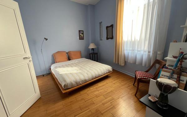 Maison à vendre    6 pièces • 235 m2 Avignon