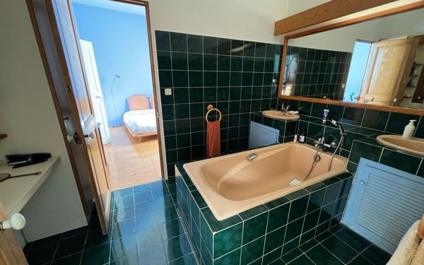 Maison à vendre    6 pièces • 235 m2 Avignon