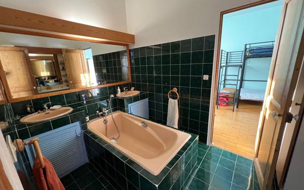 Maison à vendre    6 pièces • 235 m2 Avignon