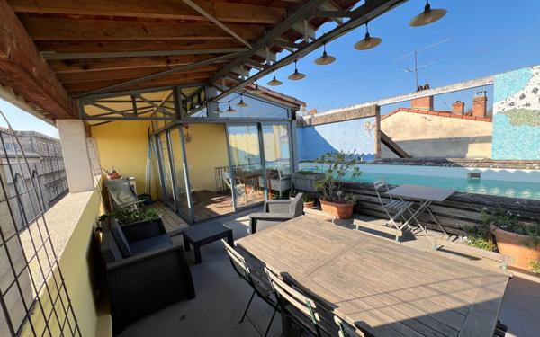 Maison à vendre    6 pièces • 235 m2 Avignon