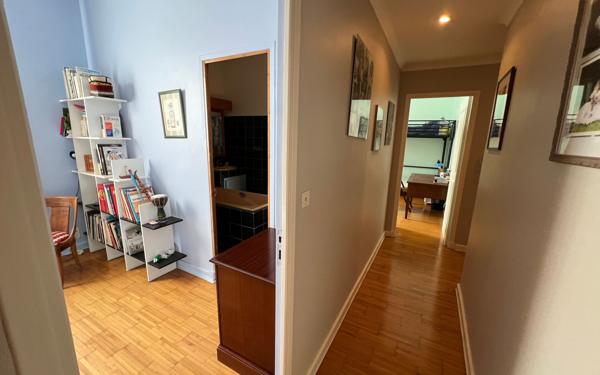 Maison à vendre    6 pièces • 235 m2 Avignon