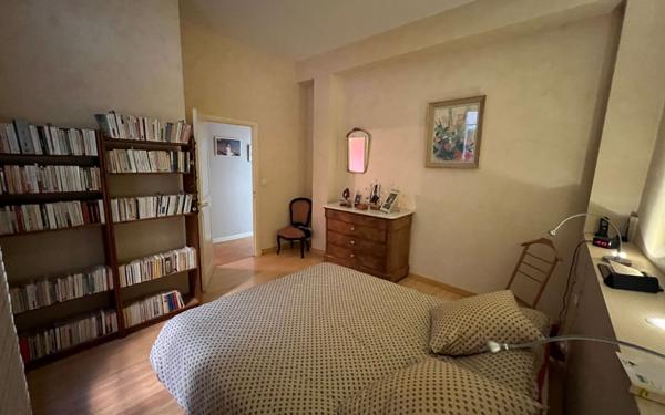 Maison à vendre    6 pièces • 235 m2 Avignon