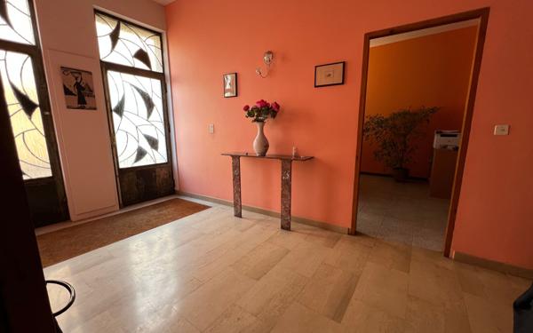 Maison à vendre    6 pièces • 235 m2 Avignon