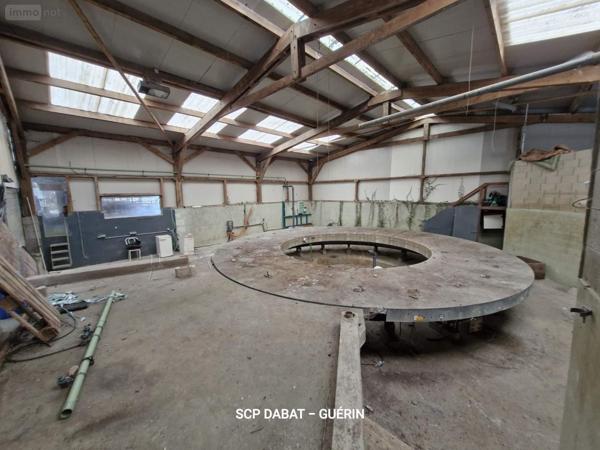 Propriete à vendre à Domfront-en-Poiraie dans l'Orne (61700), ref : 8351