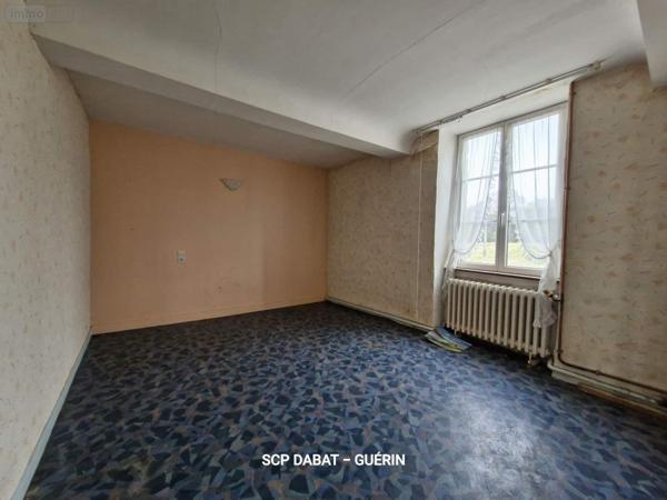 Propriete à vendre à Domfront-en-Poiraie dans l'Orne (61700), ref : 8351