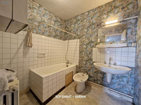 Propriete à vendre à Domfront-en-Poiraie dans l'Orne (61700), ref : 8351