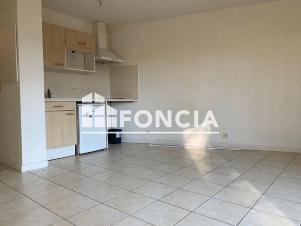 Location Studio 26.2 m² - 13 RUE FRANCK ANCELIN La Rochelle 17000