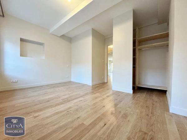 Appartement à louer 3 pièces 91.9m²