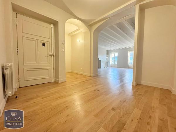 Appartement à louer 3 pièces 91.9m²