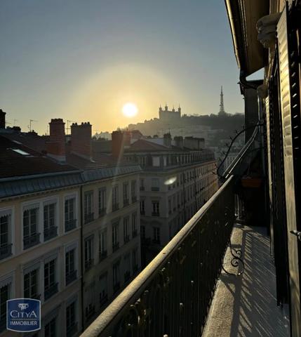 Appartement à louer 3 pièces 91.9m²