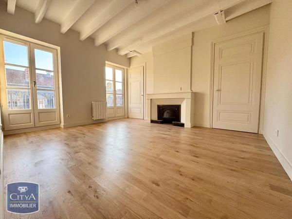 Appartement à louer 3 pièces 91.9m²