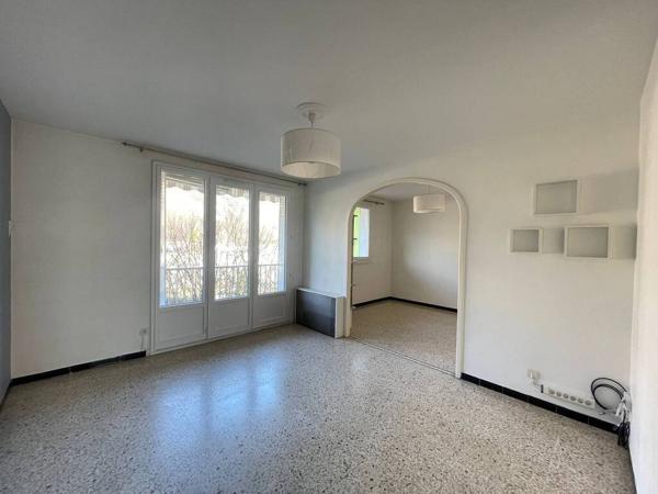 LE PONT-DE-CLAIX - APPARTEMENT T3