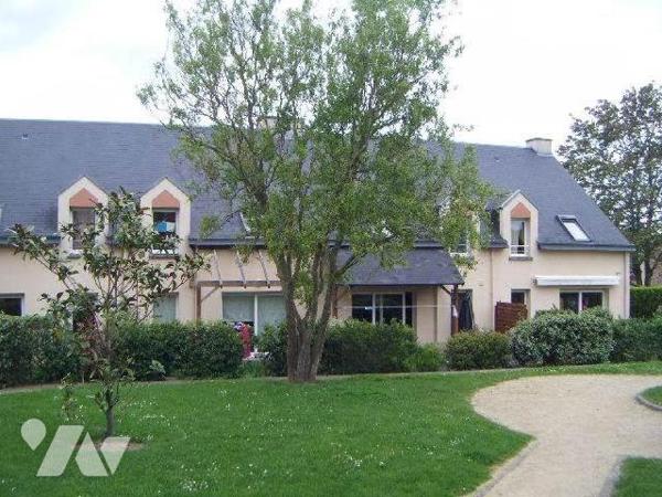 LAILLE - rue de la Cale de Chancors, MAISON T5 (103,38m2) (de 2003) : RDC entrée placard, séjou...