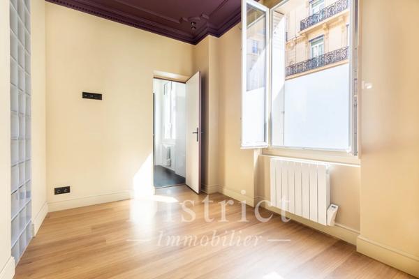 # Appartement – 27m² – Paris 8ème