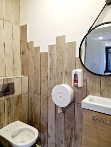 Fonds De Commerce - 72 m²