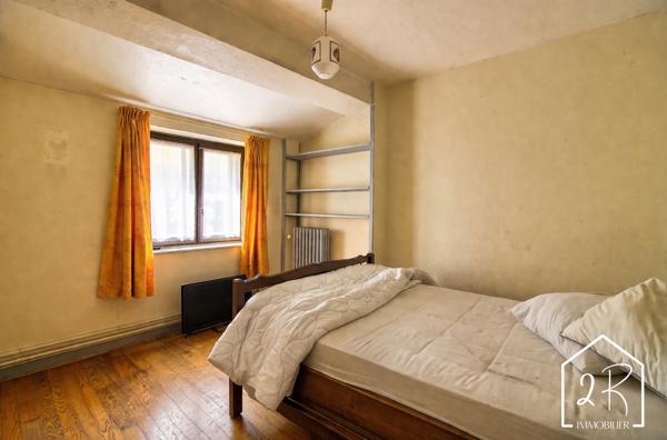 Centre ville de Vienne : Immeuble ou maison 190 m2 habitables.