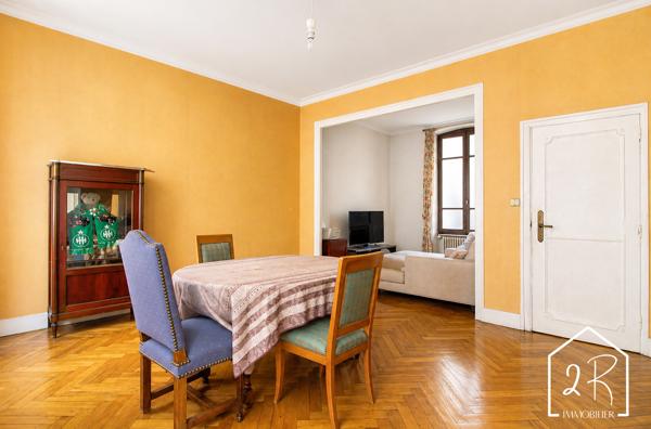 Centre ville de Vienne : Immeuble ou maison 190 m2 habitables.