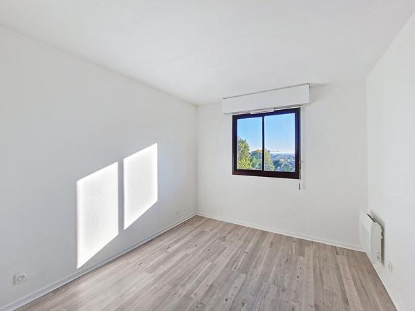 Appartement à louer Merignac : 3 pièces, 72m² avec 2 chambre(s) à 980€ - AJP Immobilier Mérignac