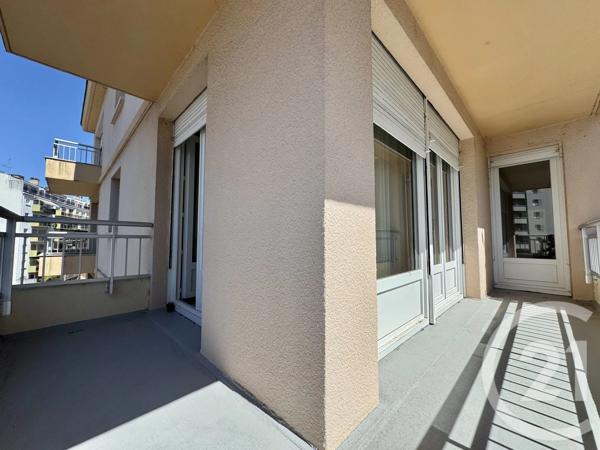 Appartement T5 à vendre  5 pièces - 116,80 m 2   LIMOGES  - 87