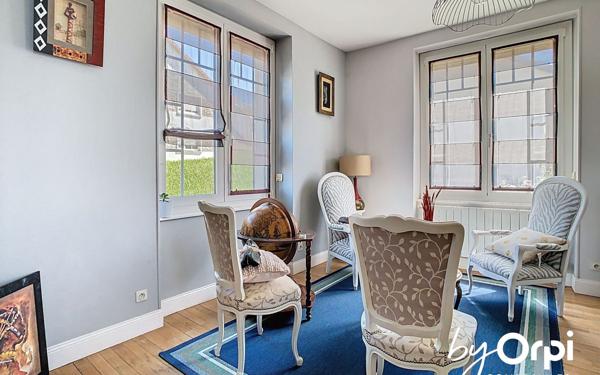 Maison à vendre    7 pièces • 182,38 m2 Marcillat-en-Combraille