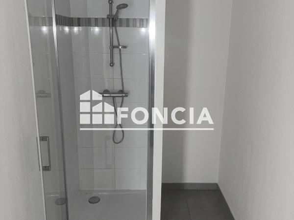 Location Appartement 2 pièces 47.78 m² - RUE LUCIEN FAURE Bordeaux 33000