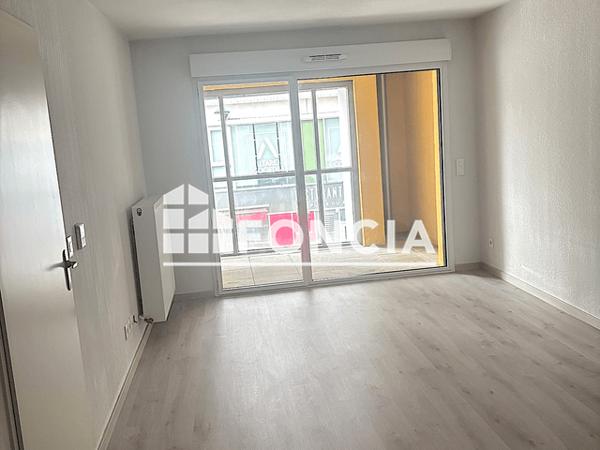 Location Appartement 2 pièces 47.78 m² - RUE LUCIEN FAURE Bordeaux 33000