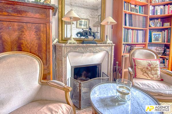 Versailles Rive-Droite Appartement 5 pièces 142 m² au sol avec jardin et garage €1 170 000 ** - Référence 25068