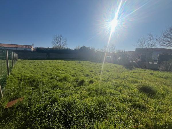Terrain - 687 m²