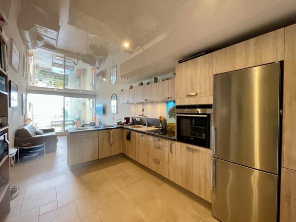 Sète (34200) DEPT 34 - SETE, QUARTIER SAINT-CLAIR. APPT T3 48 M². VUE SUR MER, PISCINE