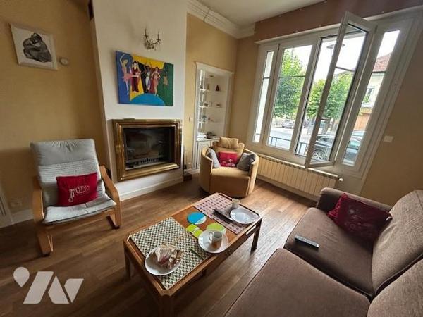 BELLE MAISON DE CARACTERE