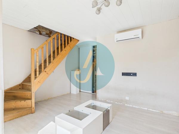 Prémery (58700) Longère avec 1 chambre sur beau terrain proche rivière