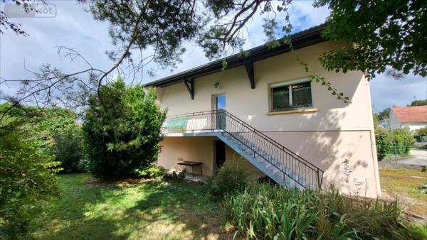 Maison individuelle à vendre à Seloncourt dans le Doubs (25230), ref : M-10-1085459