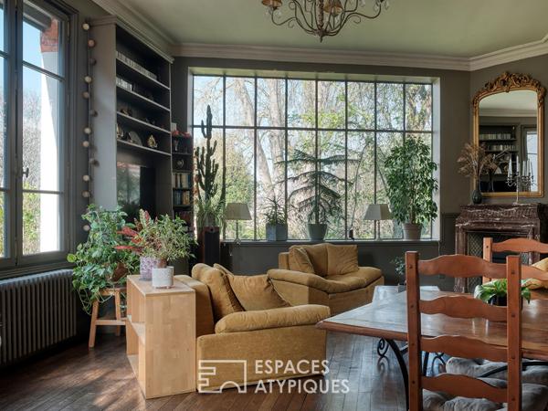Maison de caractère en coeur de ville avec jardin et dépendances