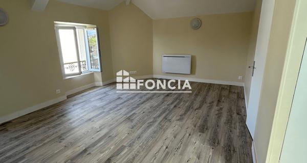 Location Studio 31.97 m² - Melun 77000
